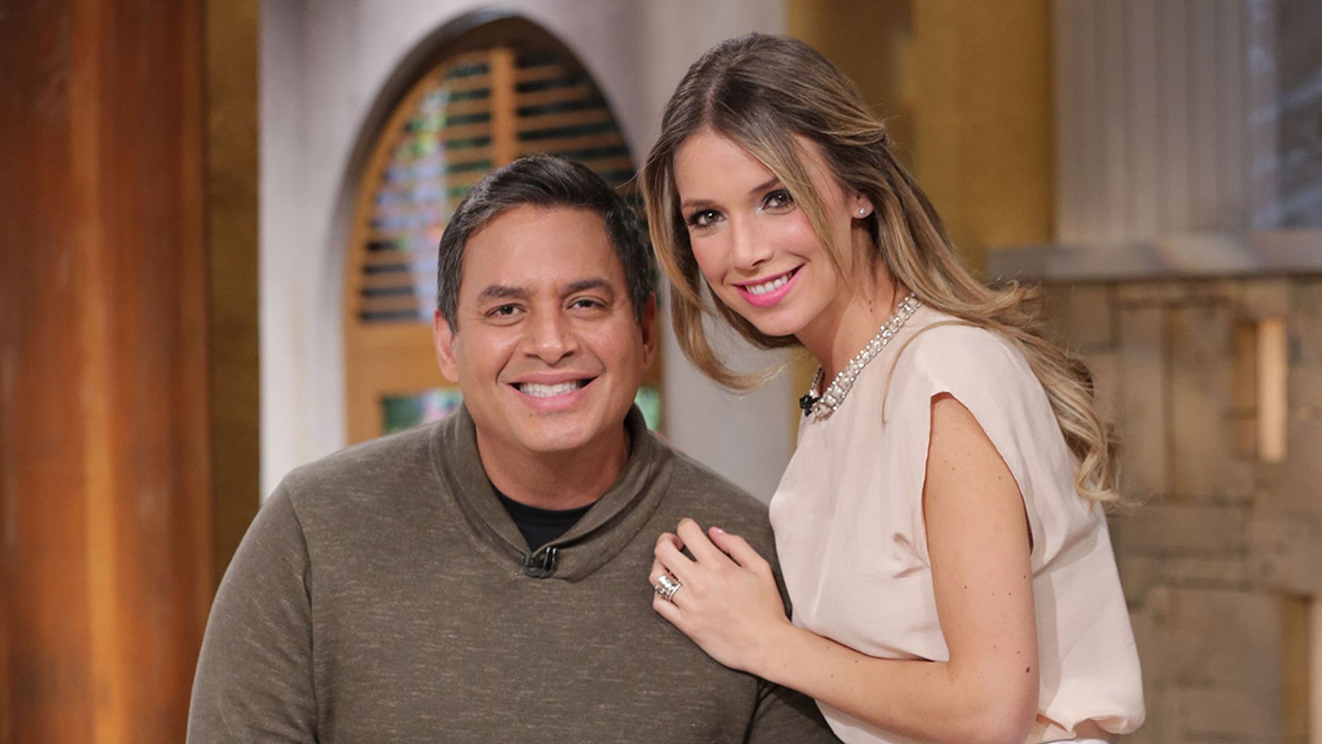 Exclusiva ¡HOLA! República Dominicana: Daniel Sarcos y Alessandra Villegas presentan a su bebé