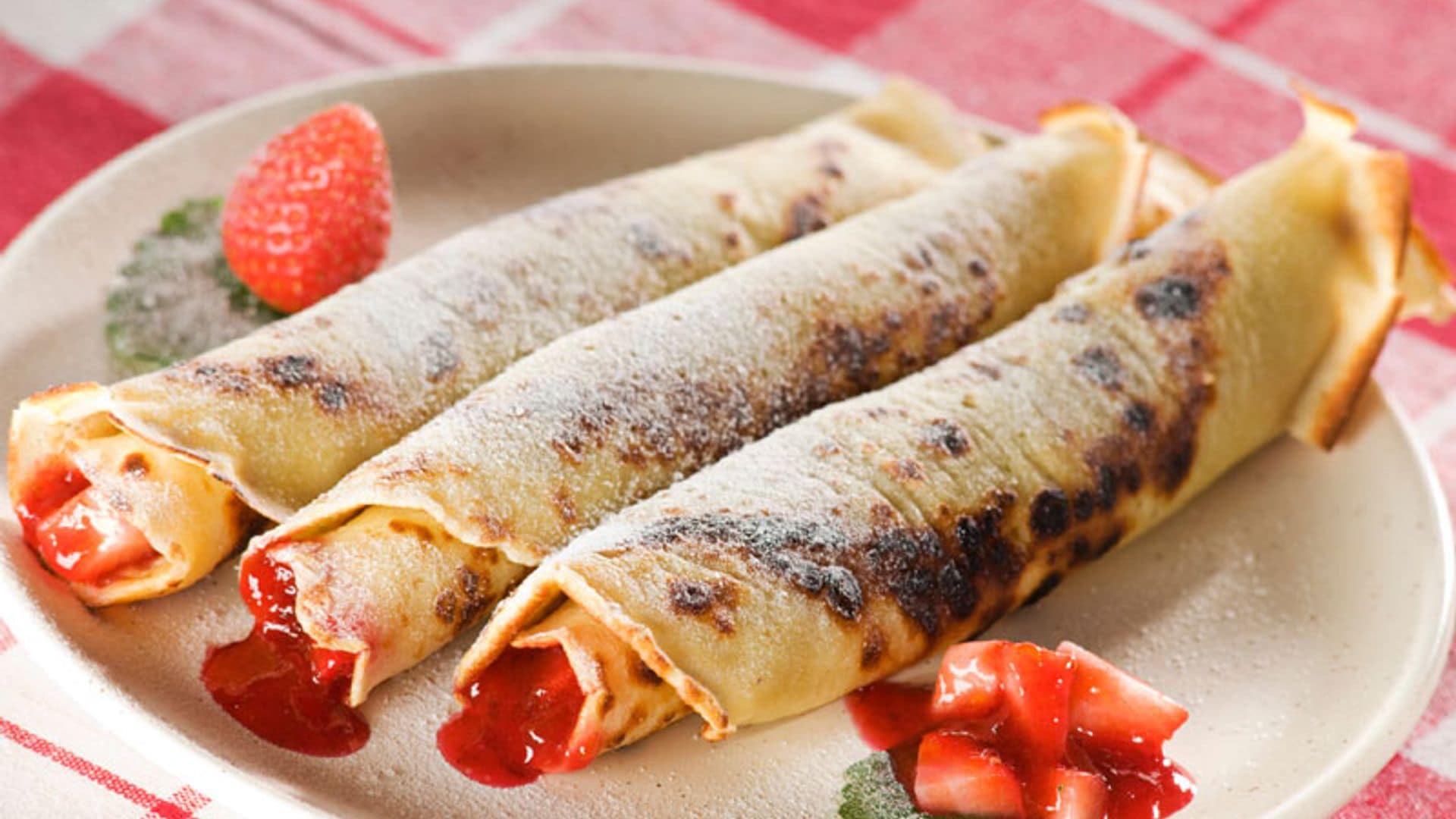 Crepes con confitura de fresas