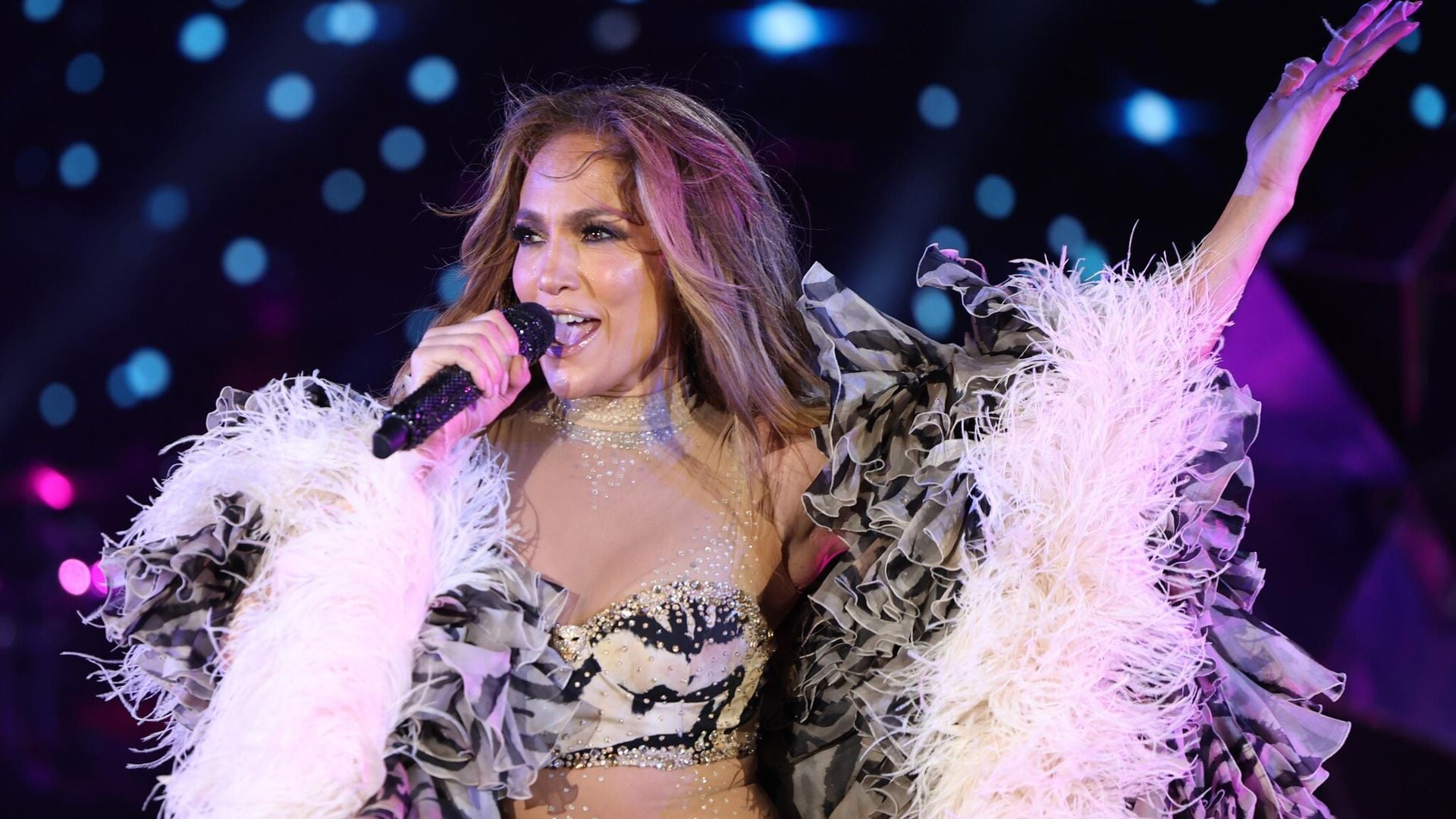 Jennifer López acusada no trabajar con bailarines por su signo zodiacal