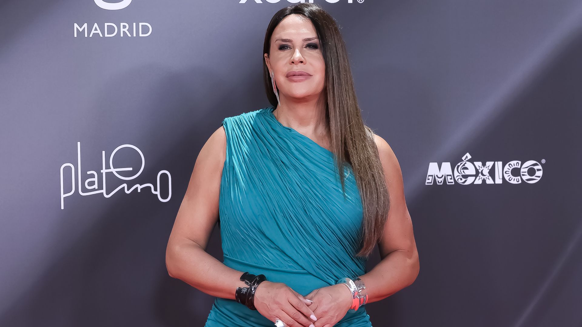 Karla Sofía Gascón nos cuenta si su hija quiere seguir sus pasos como actriz