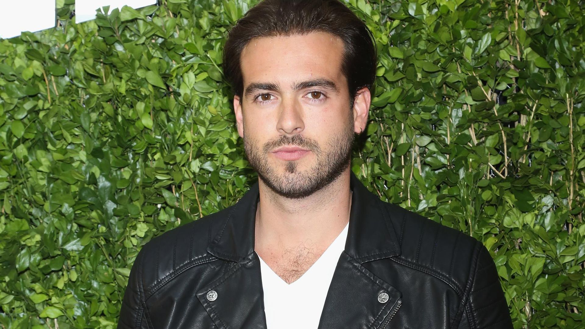 La esposa de Pablo Lyle comparte una foto inédita de actor con su hijo
