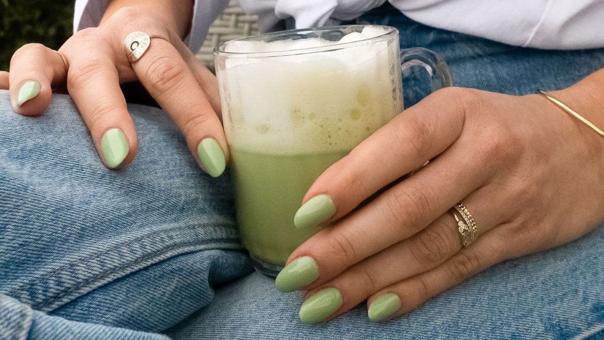 12 colores de uñas elegantes y diferentes para la vuelta a la oficina
