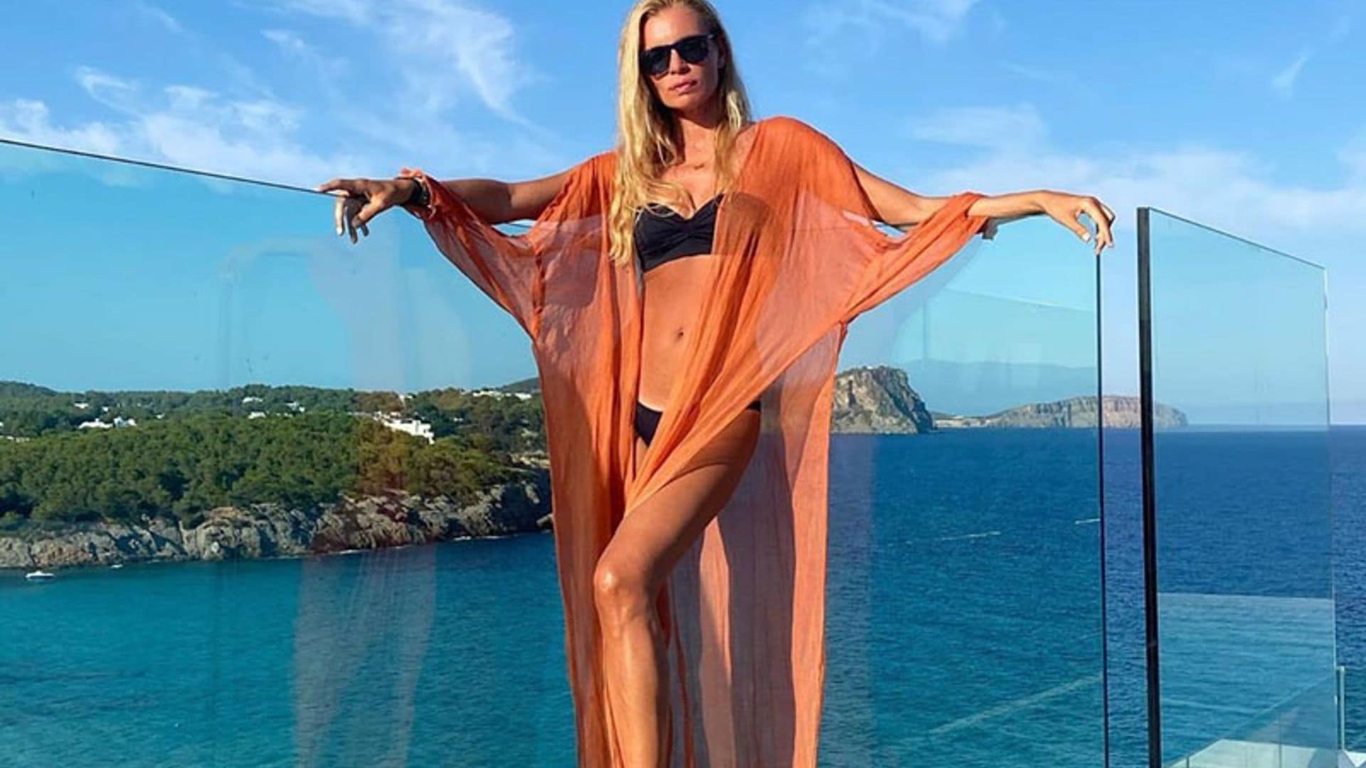 Esther Cañadas sigue tan espectacular como hace 20 años