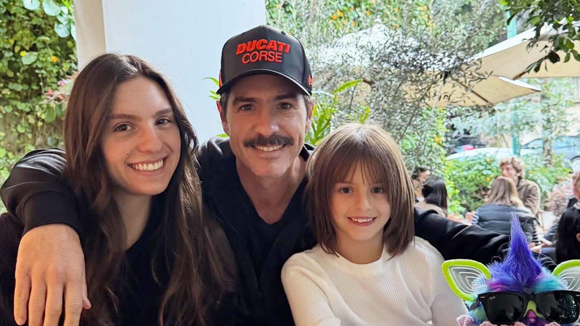Mauricio Ochmann, de fiesta por el cumpleaños 22 de su hija Lorenza, celebra junto a Kailani