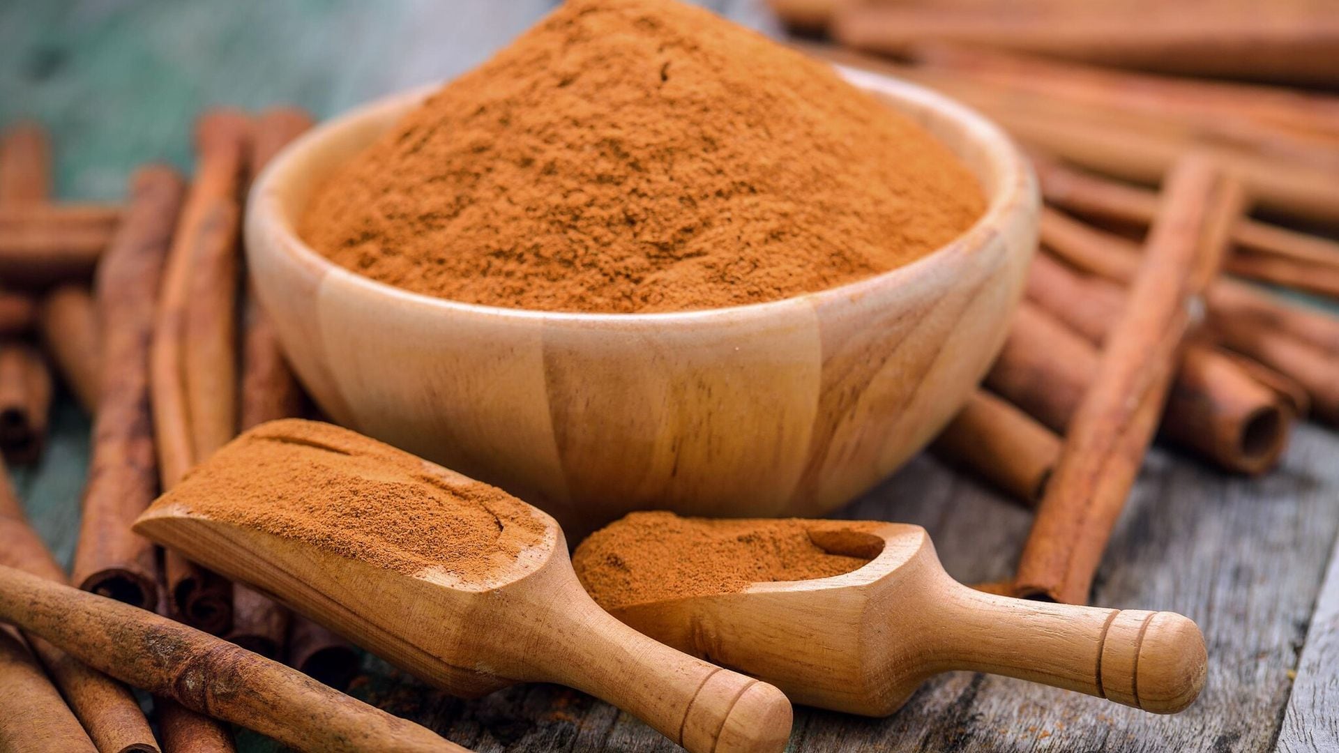 Es viral: el ritual de la abundancia con canela que arrasa en redes