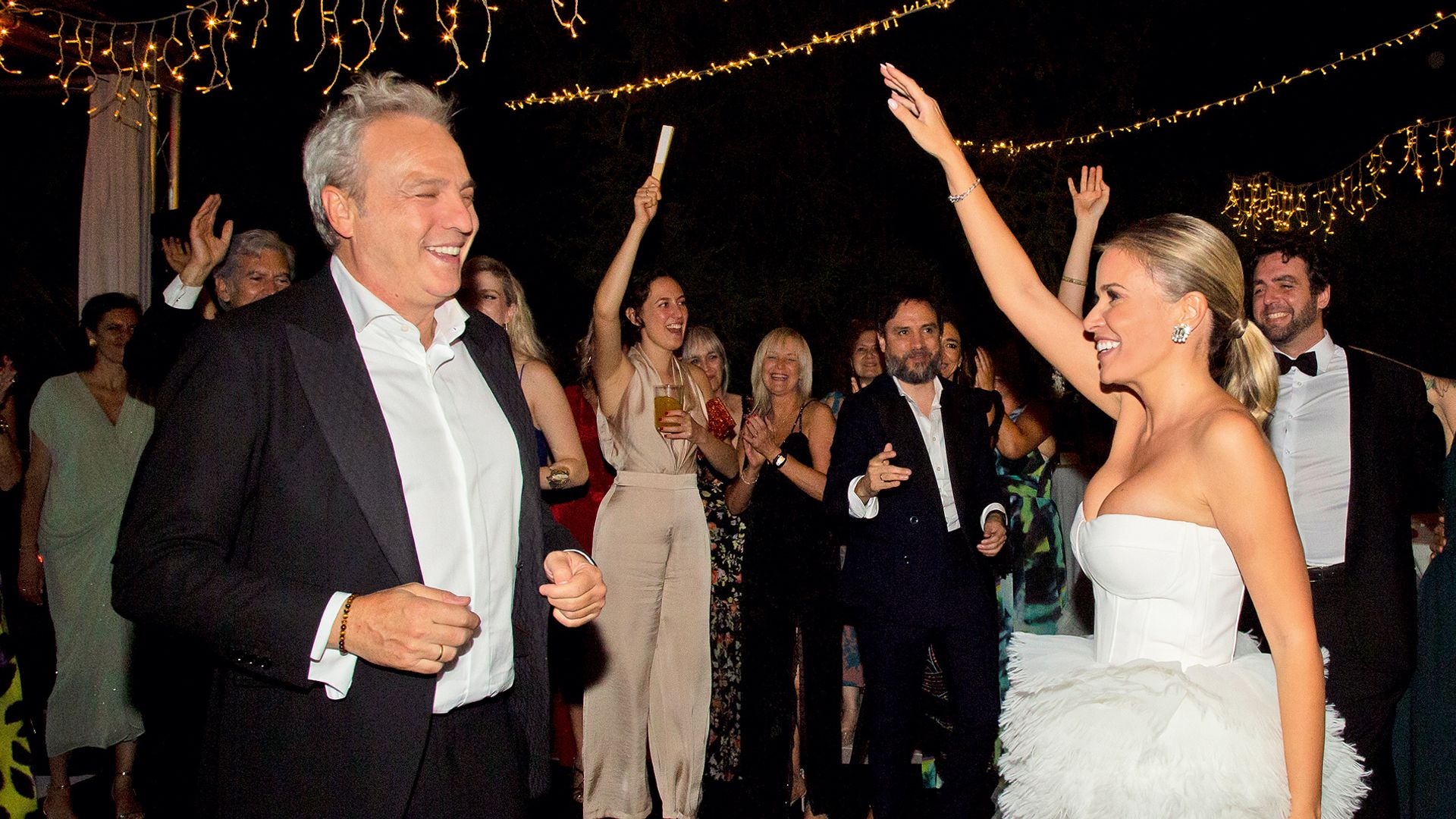 HOLA 4174 DAVID SUMMERS BODA BAILE CON CHRISTINE