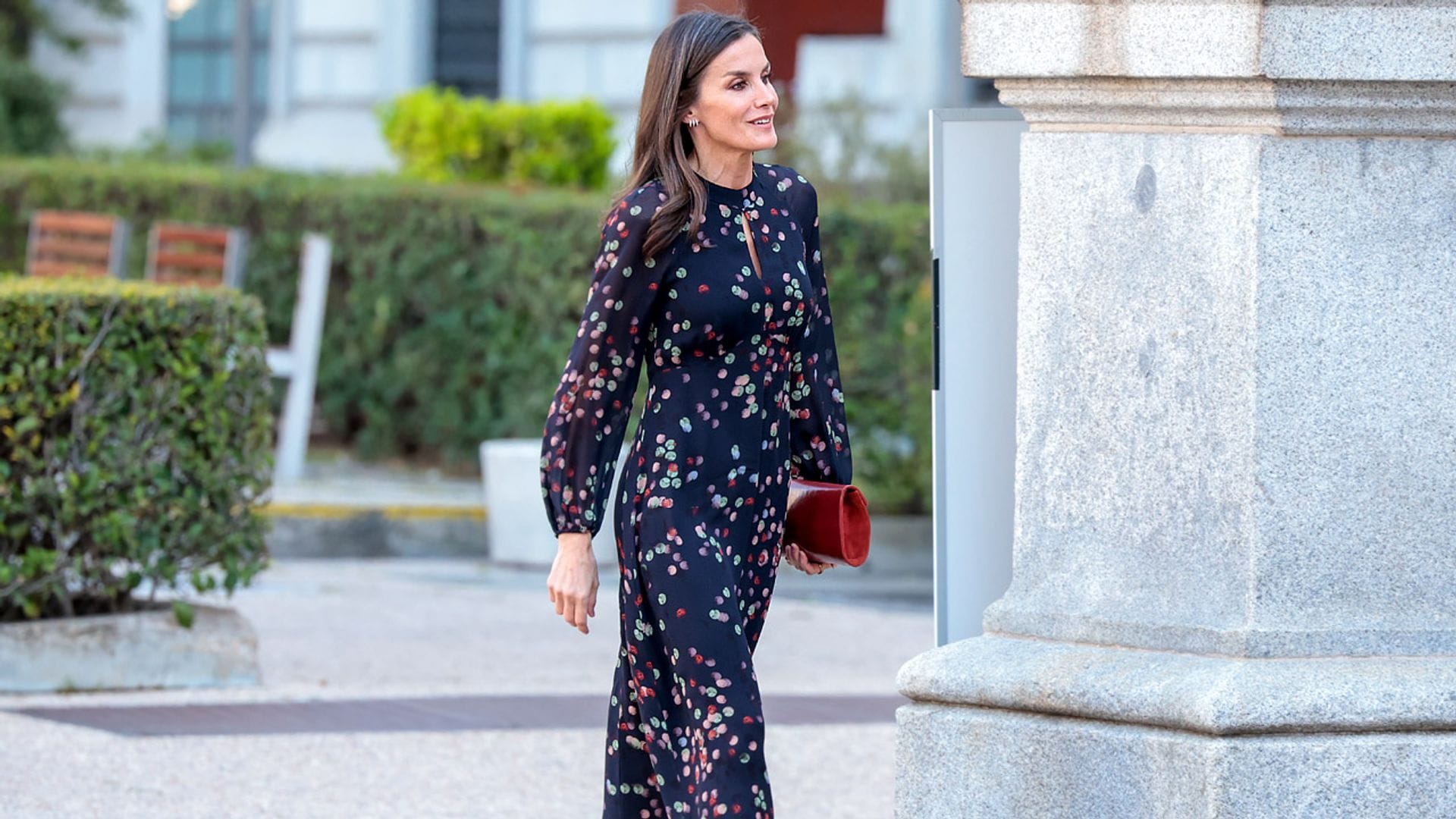 Los vestidos favoritos de la Reina que recicla para ahorrar en moda
