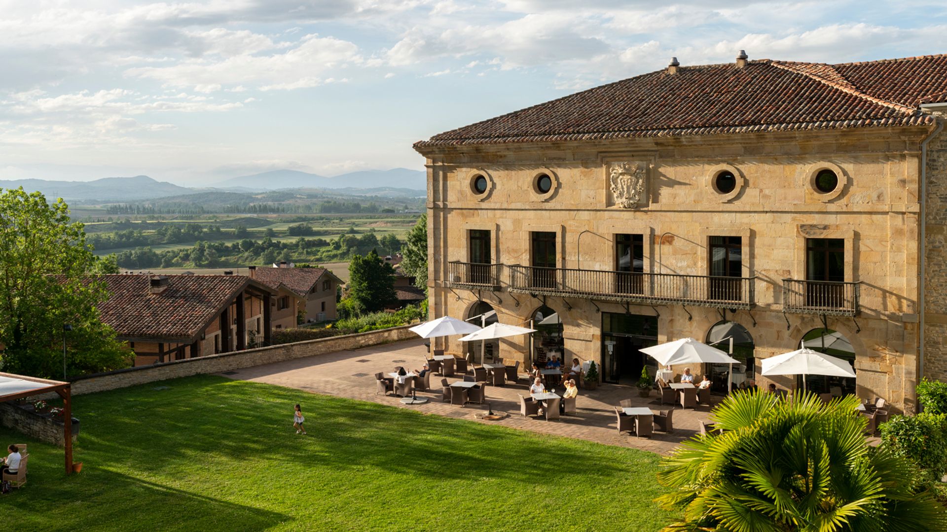 Paradores
