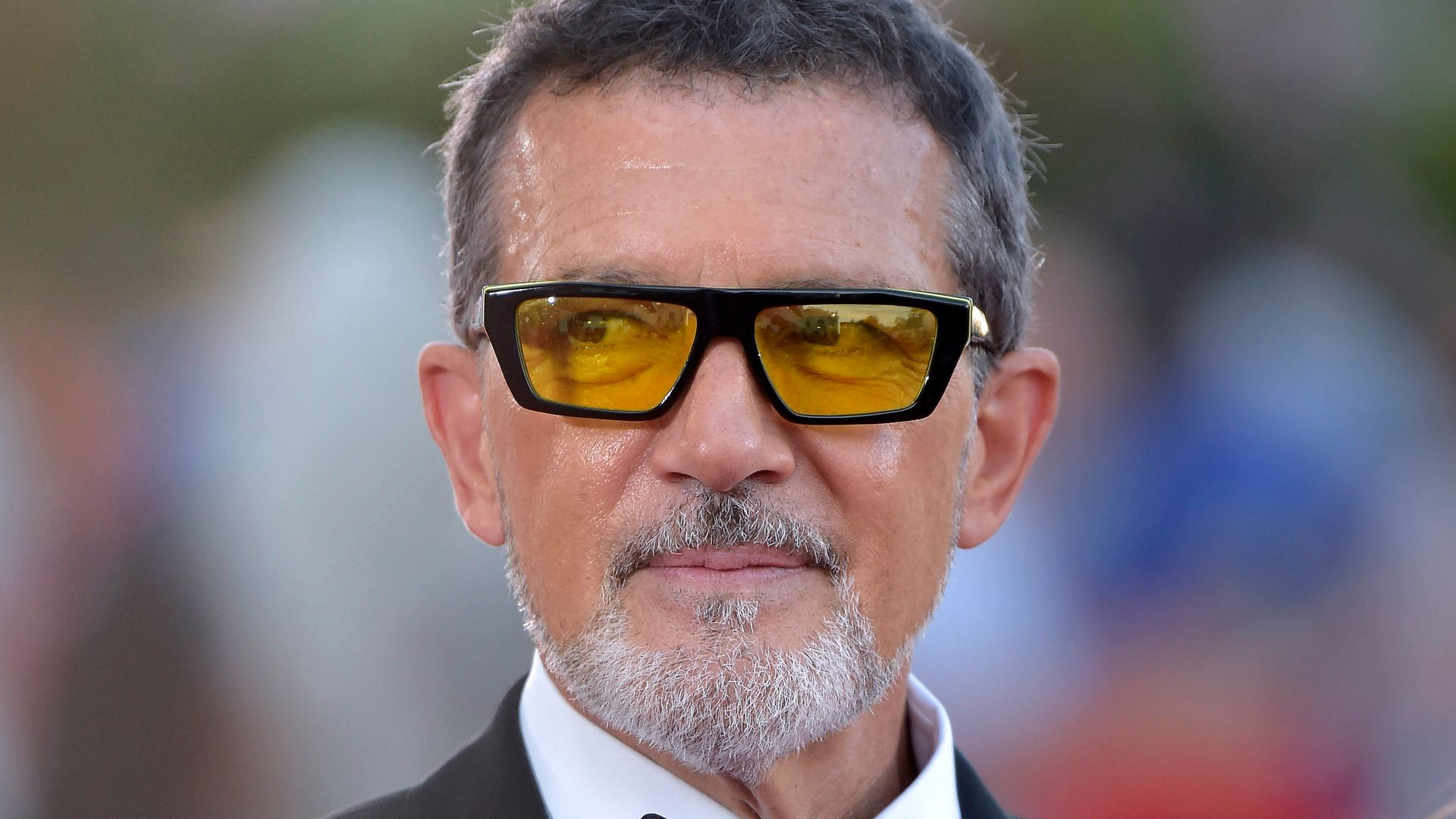 La foto inédita de Antonio Banderas en el Berlín de 1990 que ha conquistado a sus seguidores