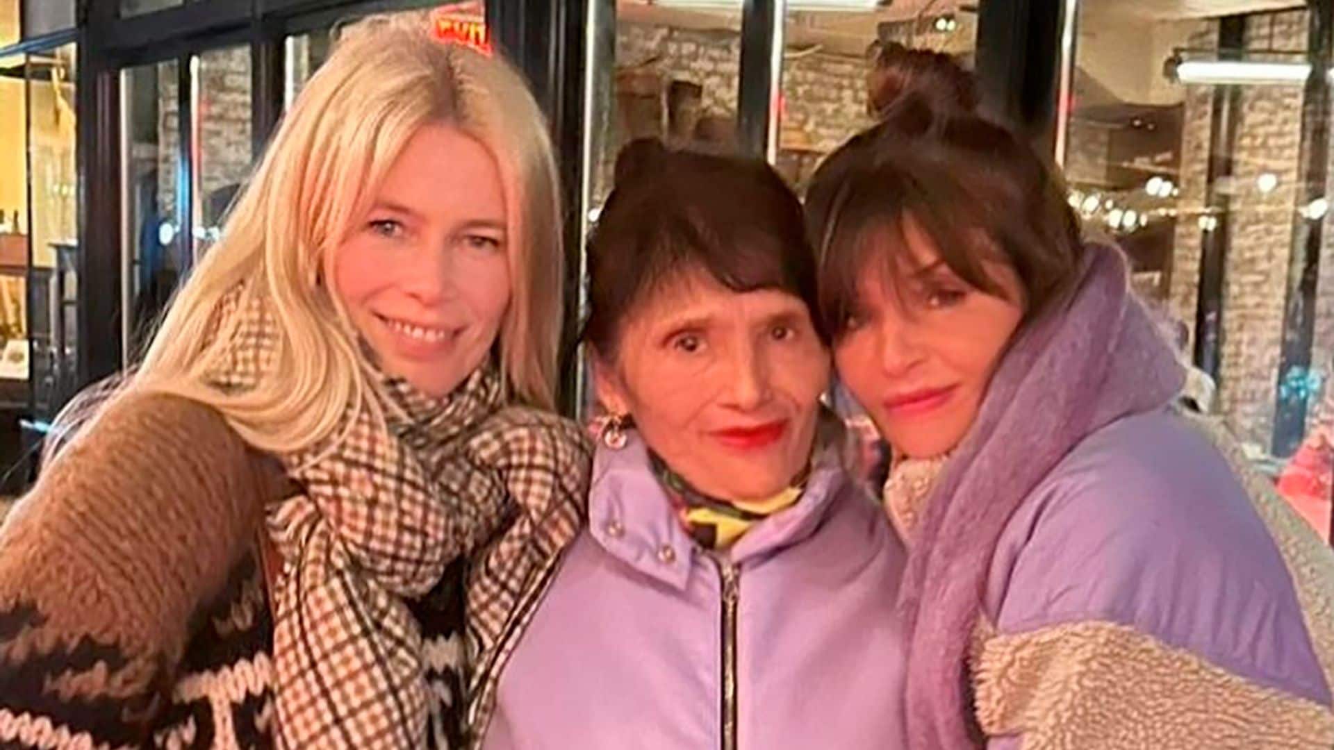 La 'top models' Claudia Schiffer y Helena Christensen se van de cena por Nueva York