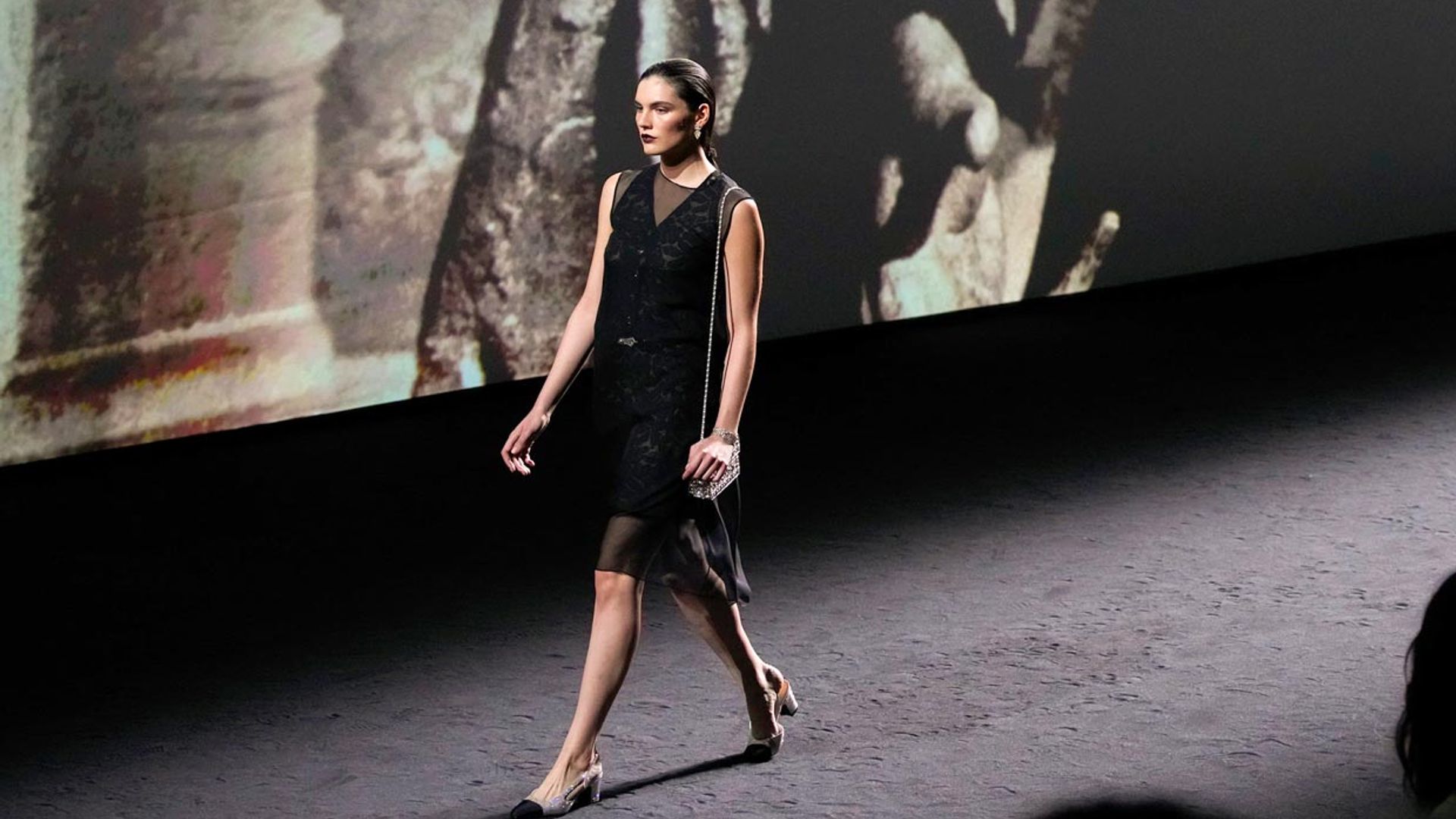 Del blanco y negro a las transparencias, llega lo nuevo de Chanel