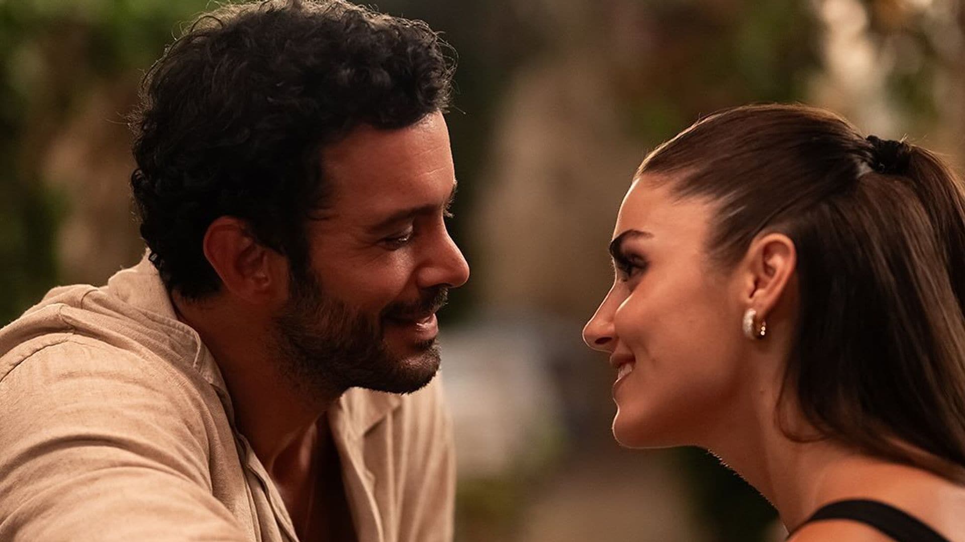 Hande Erçel y Baris Arduç trabajan juntos por primera vez en 'Tras el viento'
