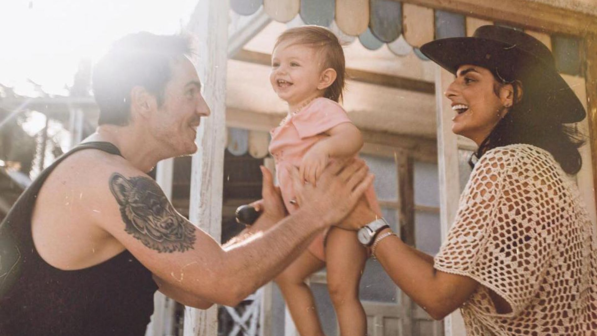 Aislinn Derbez, Mauricio Ochmann y Kailani inician una nueva travesía en ¡España!