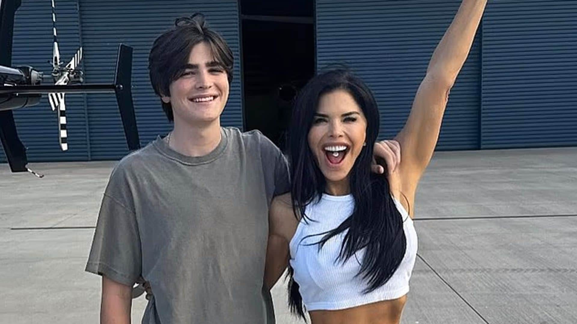 El hijo de Lauren Sánchez celebra la graduación de su hermanastro junto a Pia Whitesell, la flamante esposa de su padre