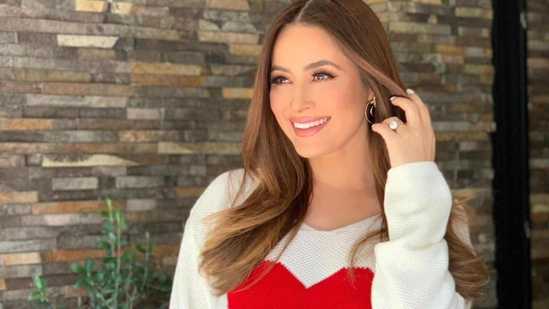 Entre lágrimas, Cynthia Rodríguez revela cómo fue que Carlos Rivera le pidió matrimonio
