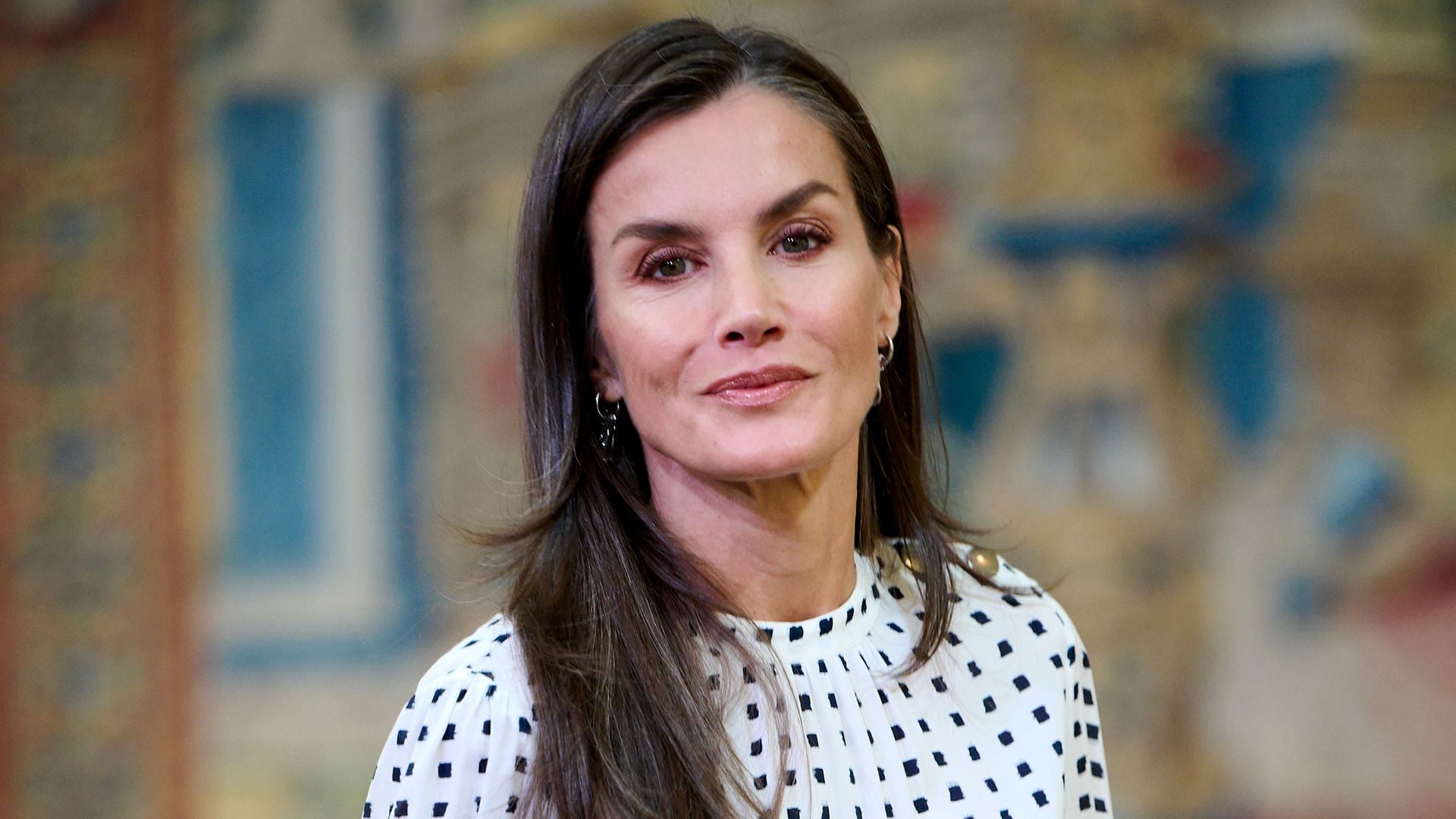 La reina Letizia reafirma su compromiso con la moda española: 3 vestidos en 3 días