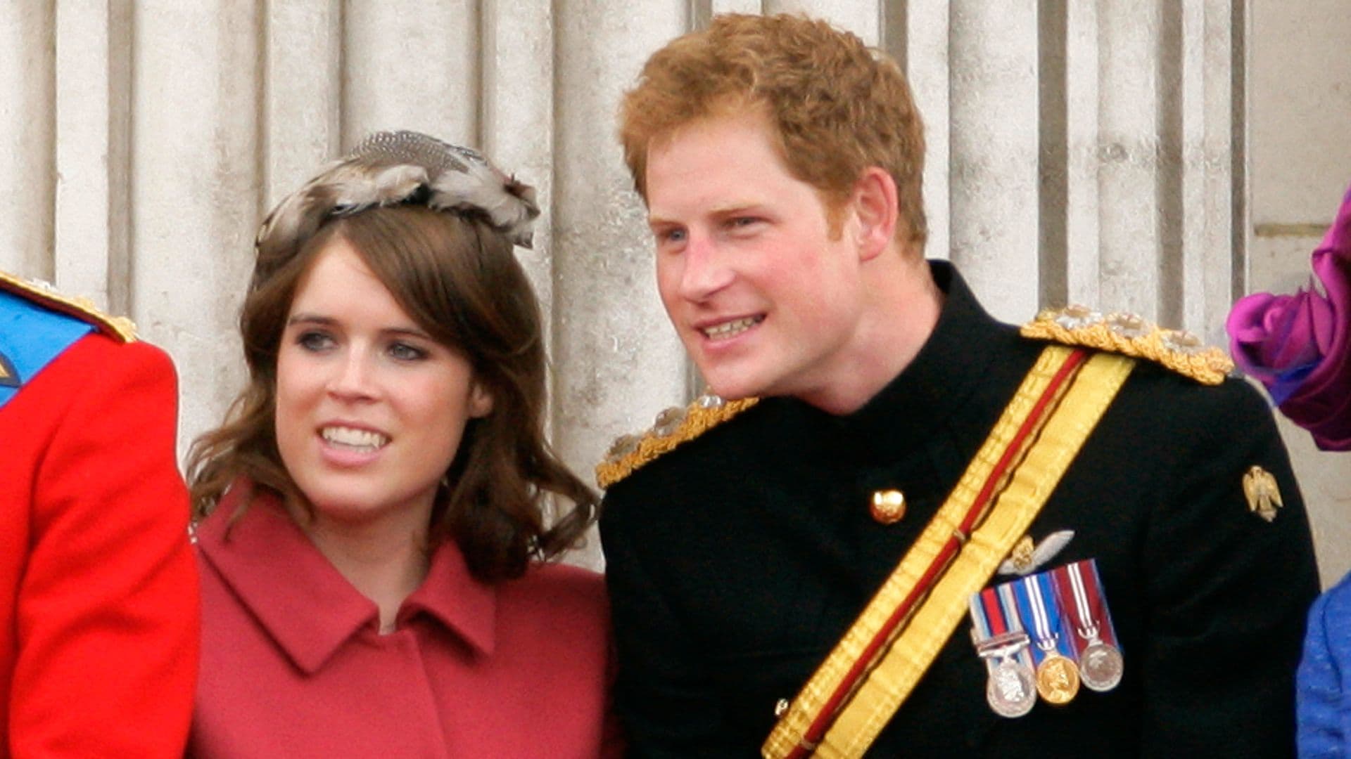 El príncipe Harry 'cortó la relación' con Eugenia de York tras unas fotos con el periodista más crítico con Meghan Markle
