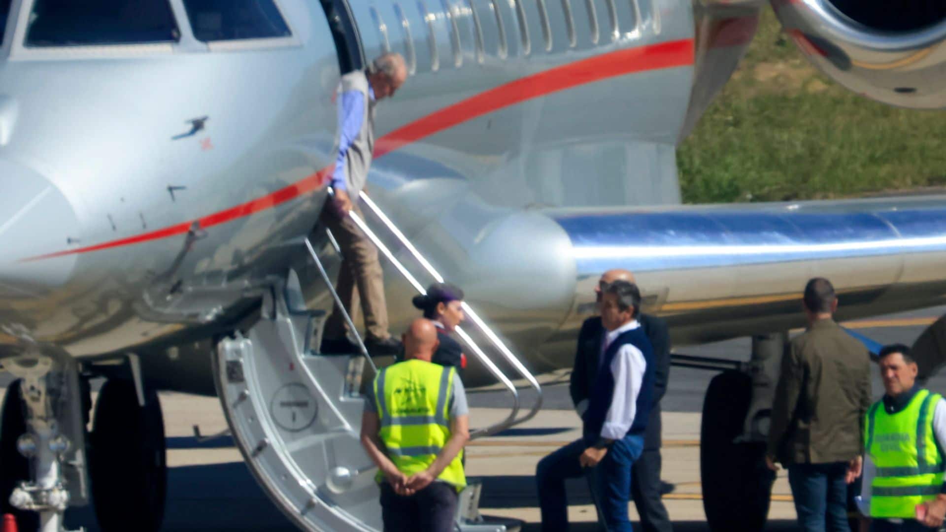 Don Juan Carlos ya está en Galicia para participar en las regatas, dos meses después de su última visita