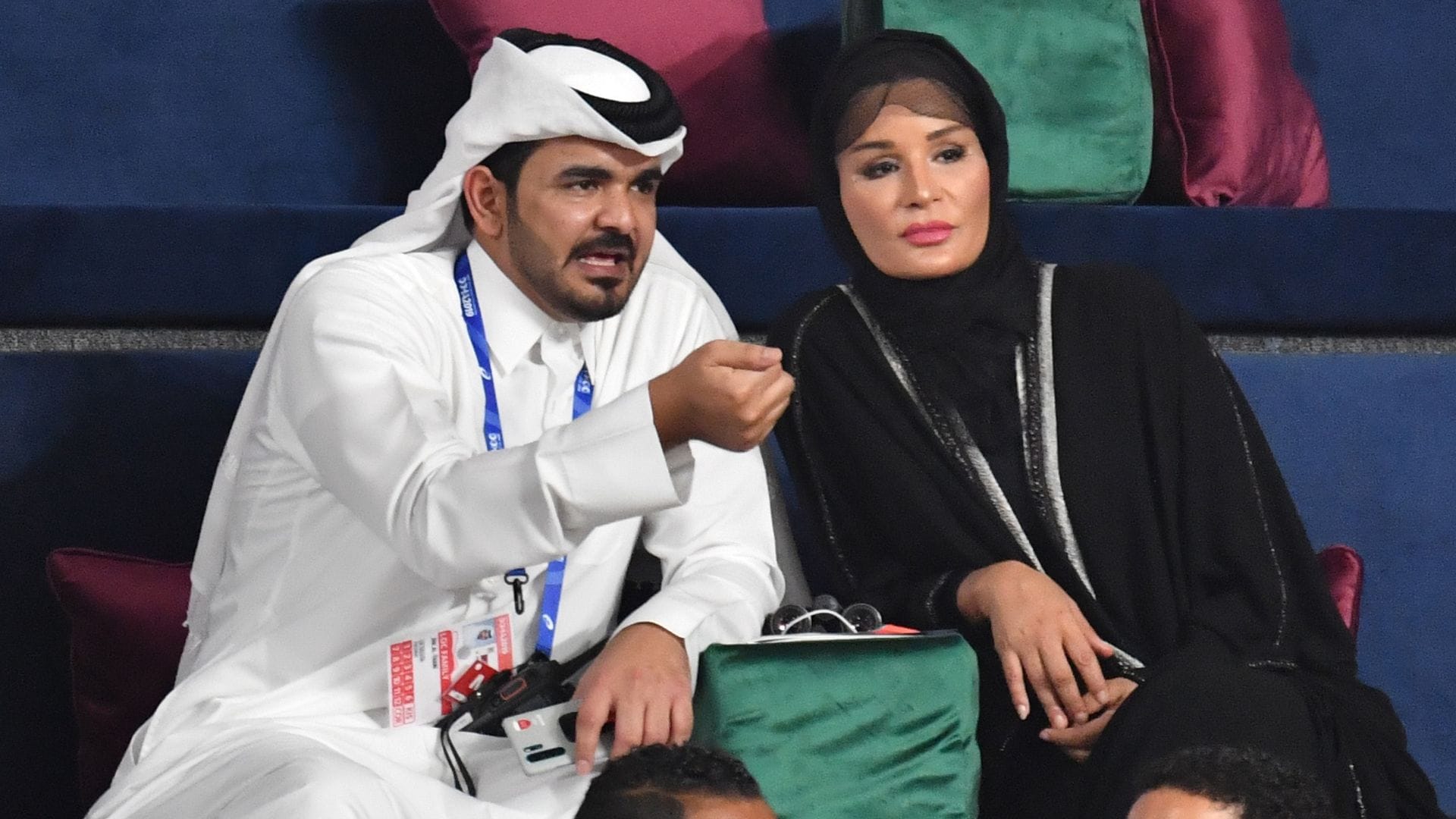 La exjequesa de Catar con su hijo, el jeque Joaan en 2019