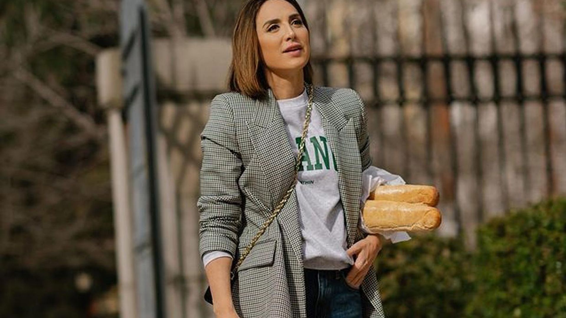 De Tamara Falcó a Eva González: las zapatillas de plataforma más buscadas por las españolas