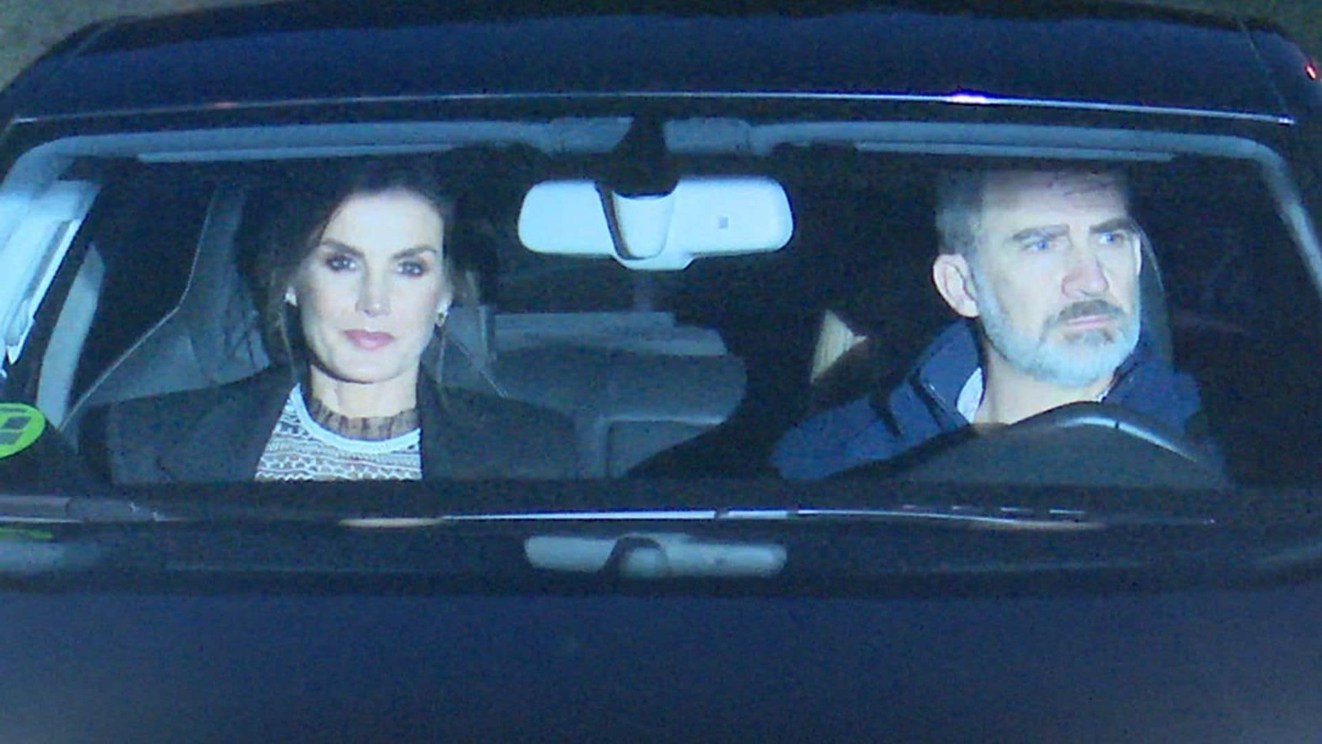 Roscón y regalos, el plan familiar de don Felipe y doña Letizia en casa de Jesús Ortiz