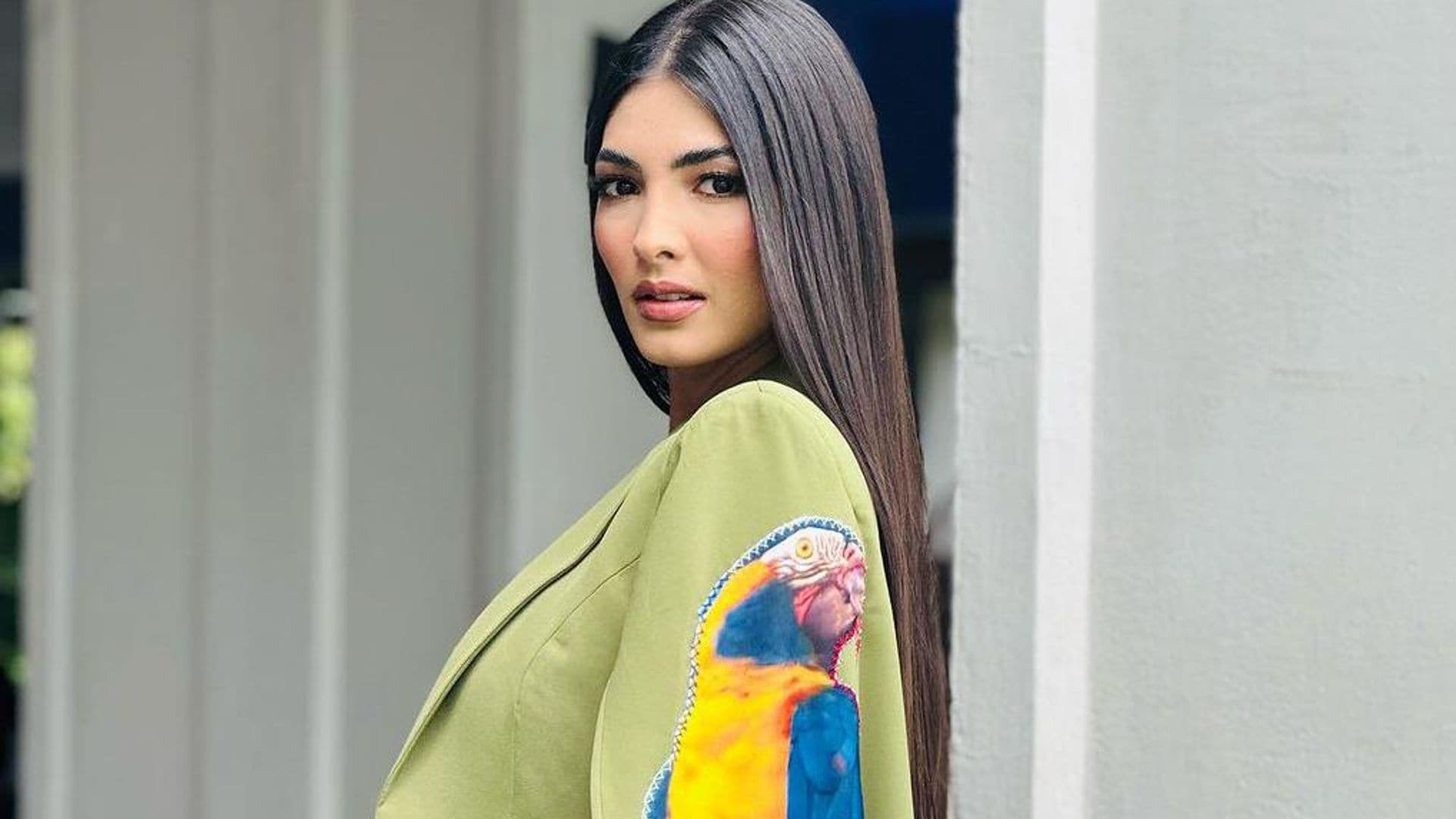 Miss Bolivia hace uso de sus ‘looks’ para rendir homenaje a su país rumbo a Miss Universo