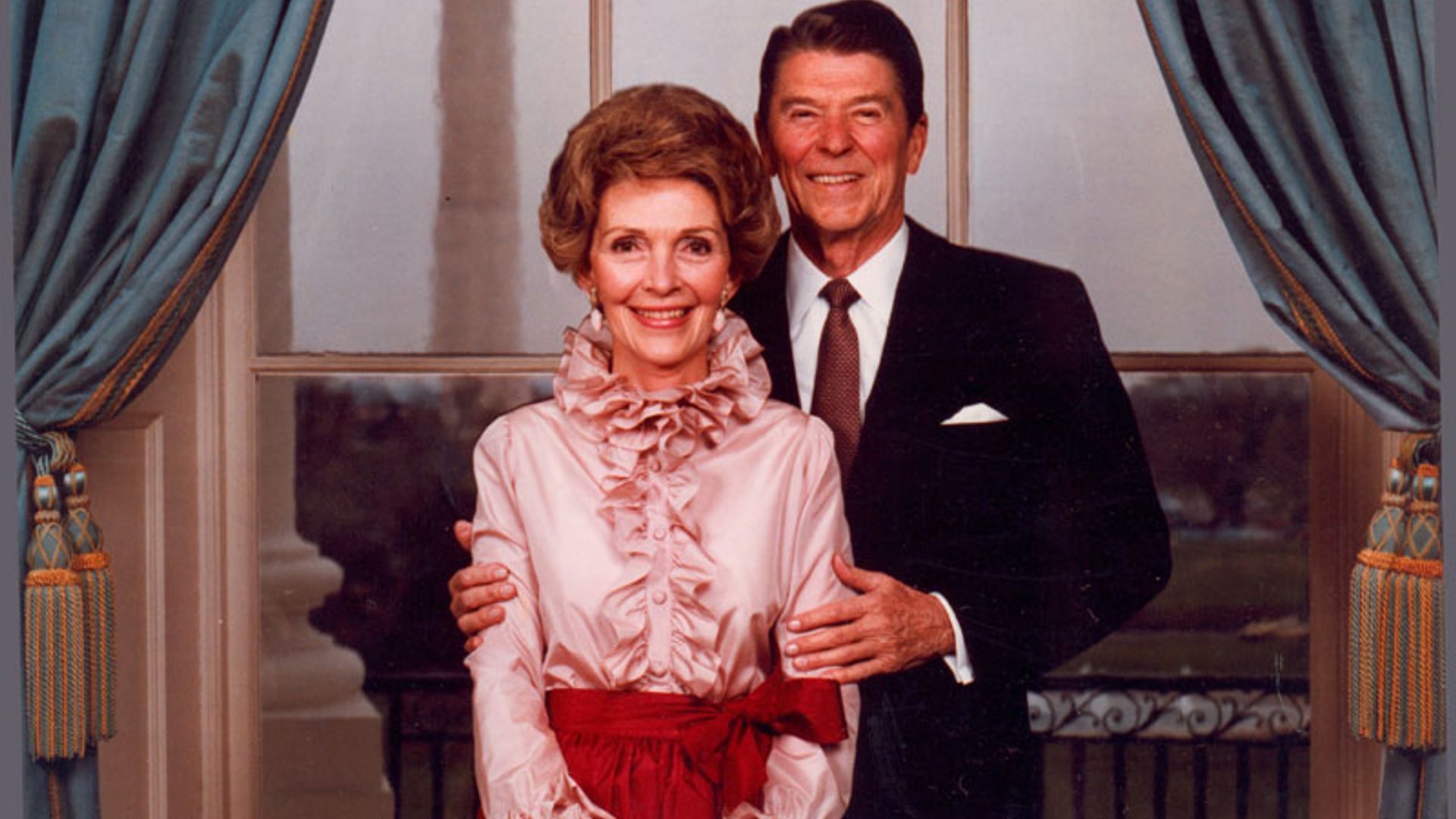 Nancy Reagan, mujer del expresidente de EE.UU. Ronald Reagan, fan número uno de ¡HOLA!