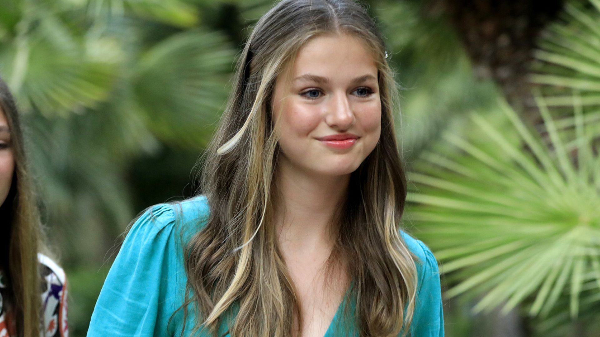 La princesa Leonor estrena un favorecedor vestido de Mango rebajado a 25 euros