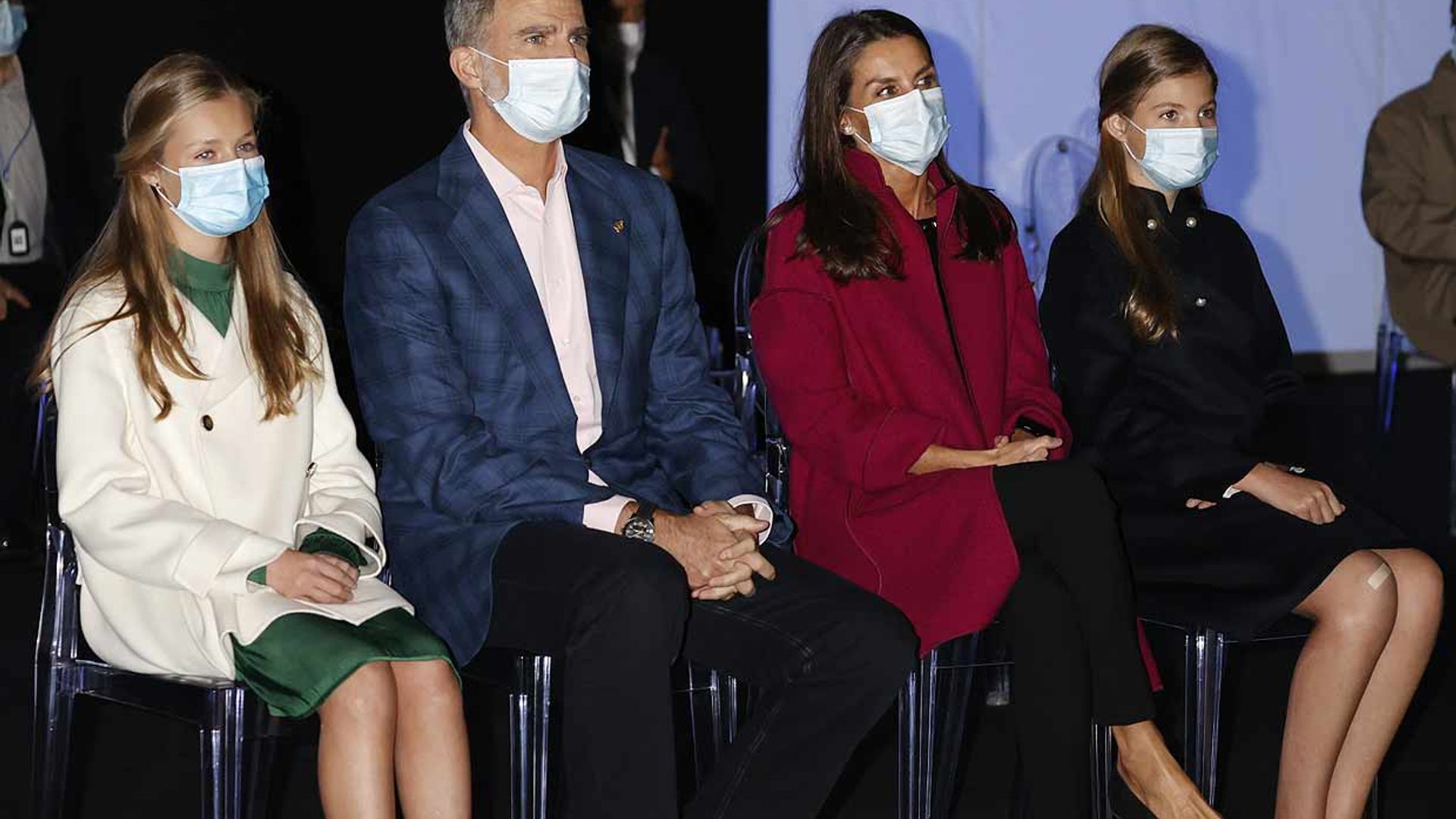 La tirita de la infanta Sofía que señala su 'rodilla mala'