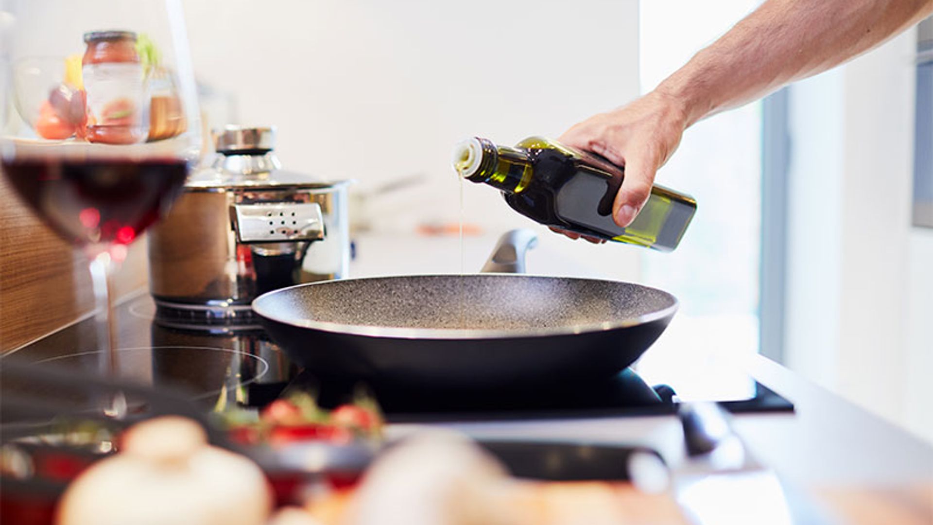 Cómo saber cuándo está caliente el aceite para freír