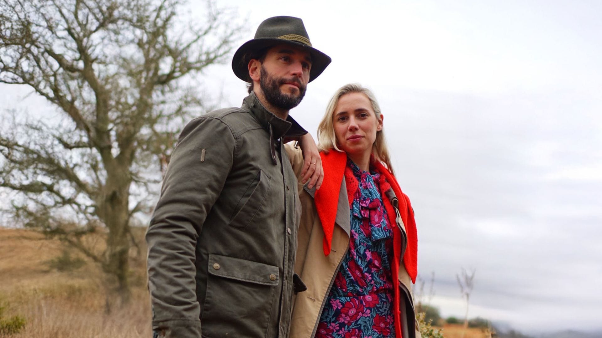 Lulu Figueroa recrea el estilo más icónico de Isabel II en su escapada familiar al campo