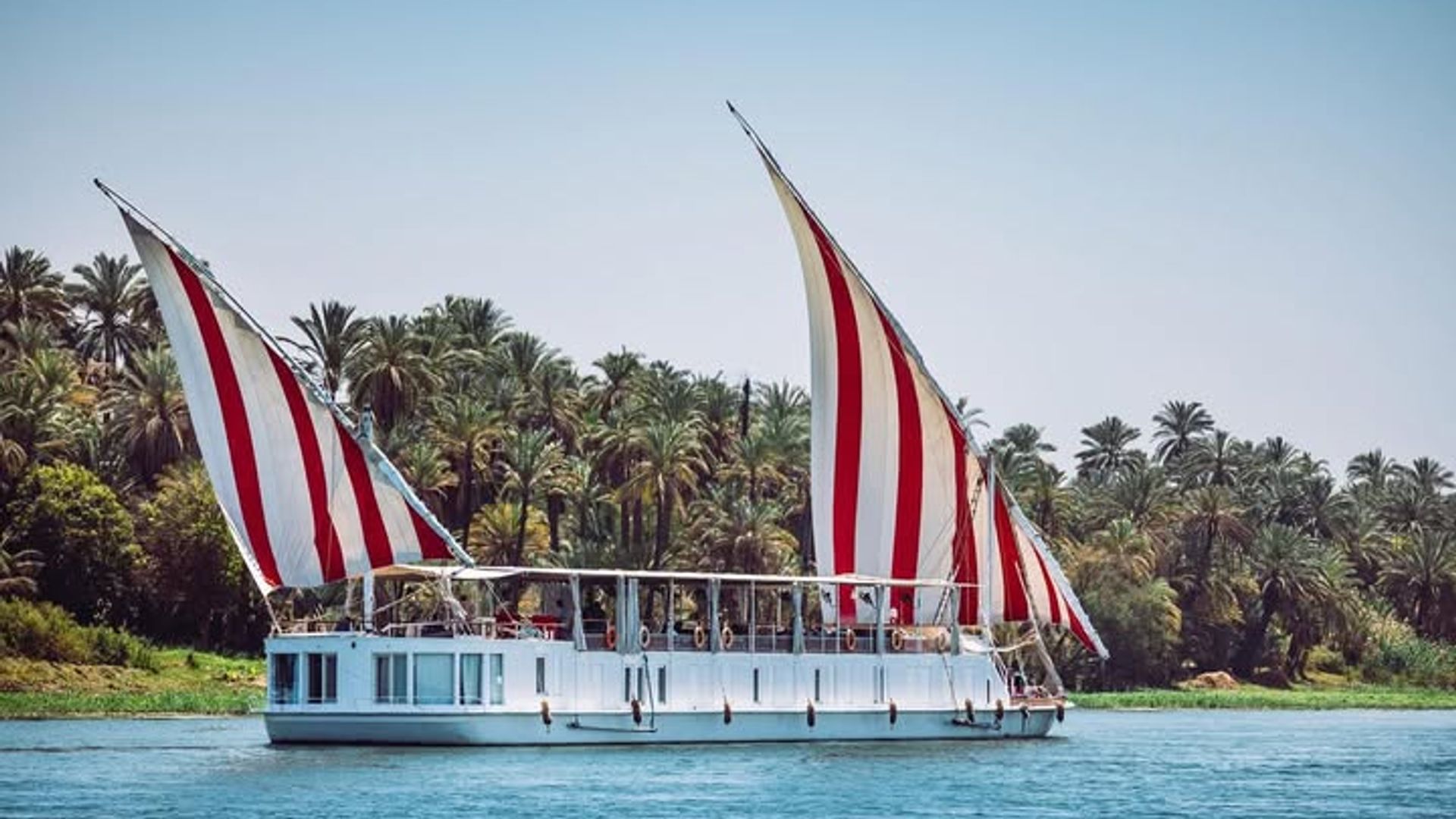 Crucero de Nour el Nil por las aguas del Nilo