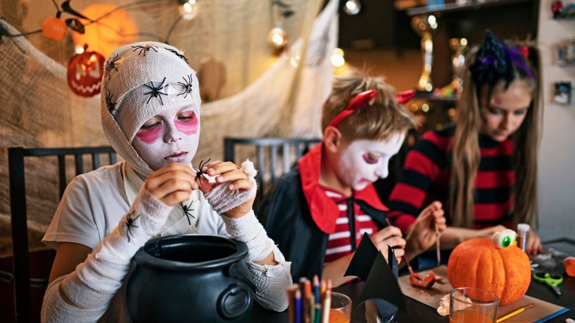 6 manualidades de Halloween para disfrutar con los más peques