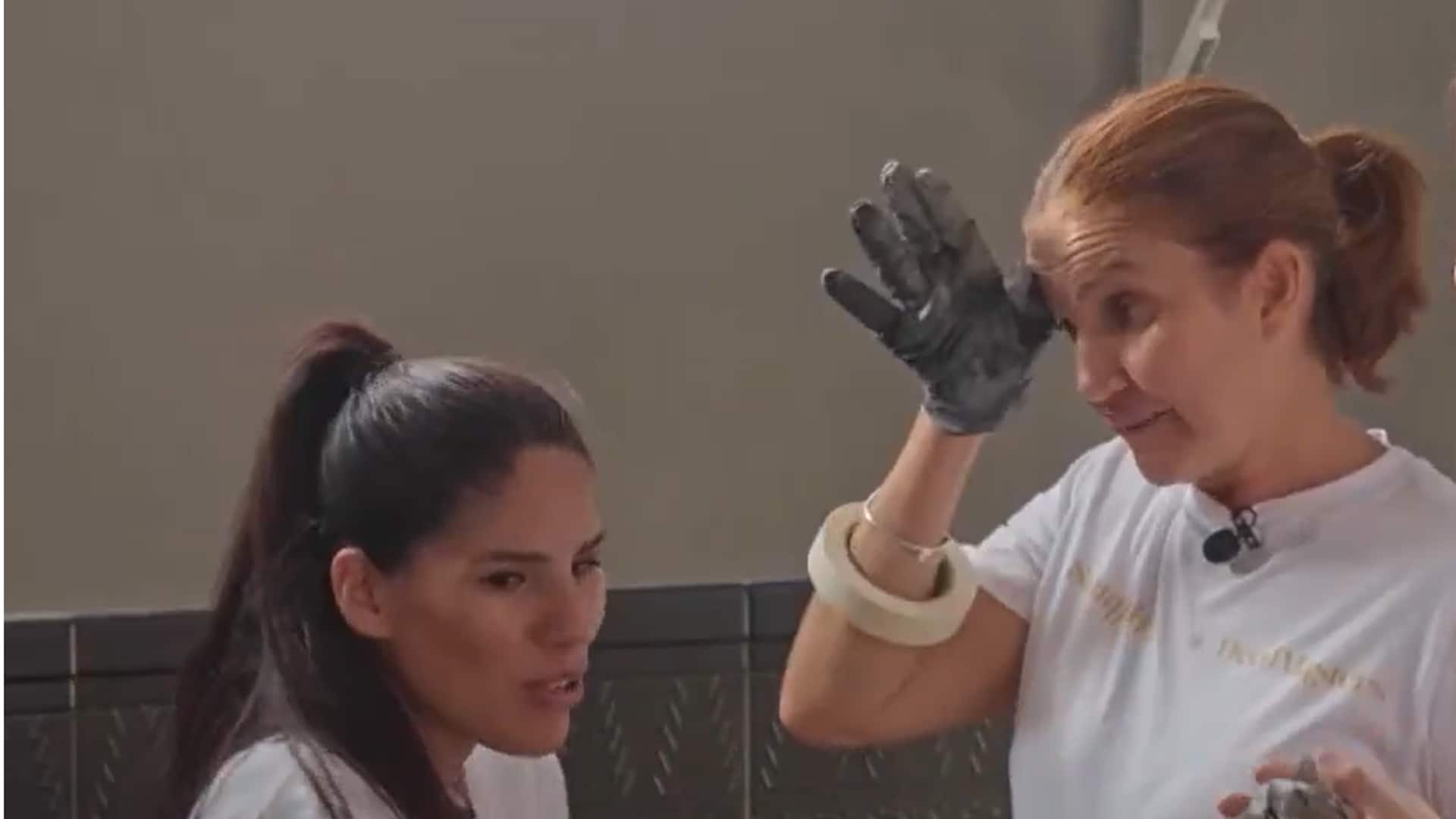 Isa y Samantha se enfrentan