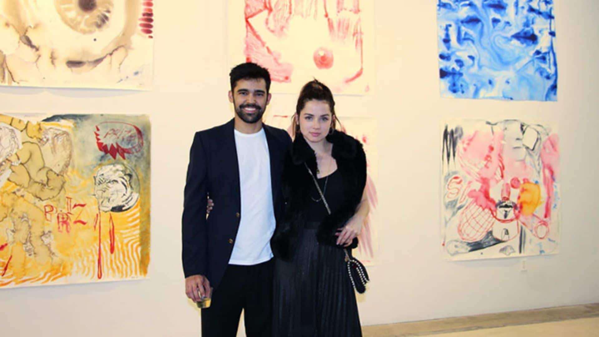 Ana de Armas apoya a su chico Alejandro Pineiro y se muestra 'muy orgullosa' de su exposición