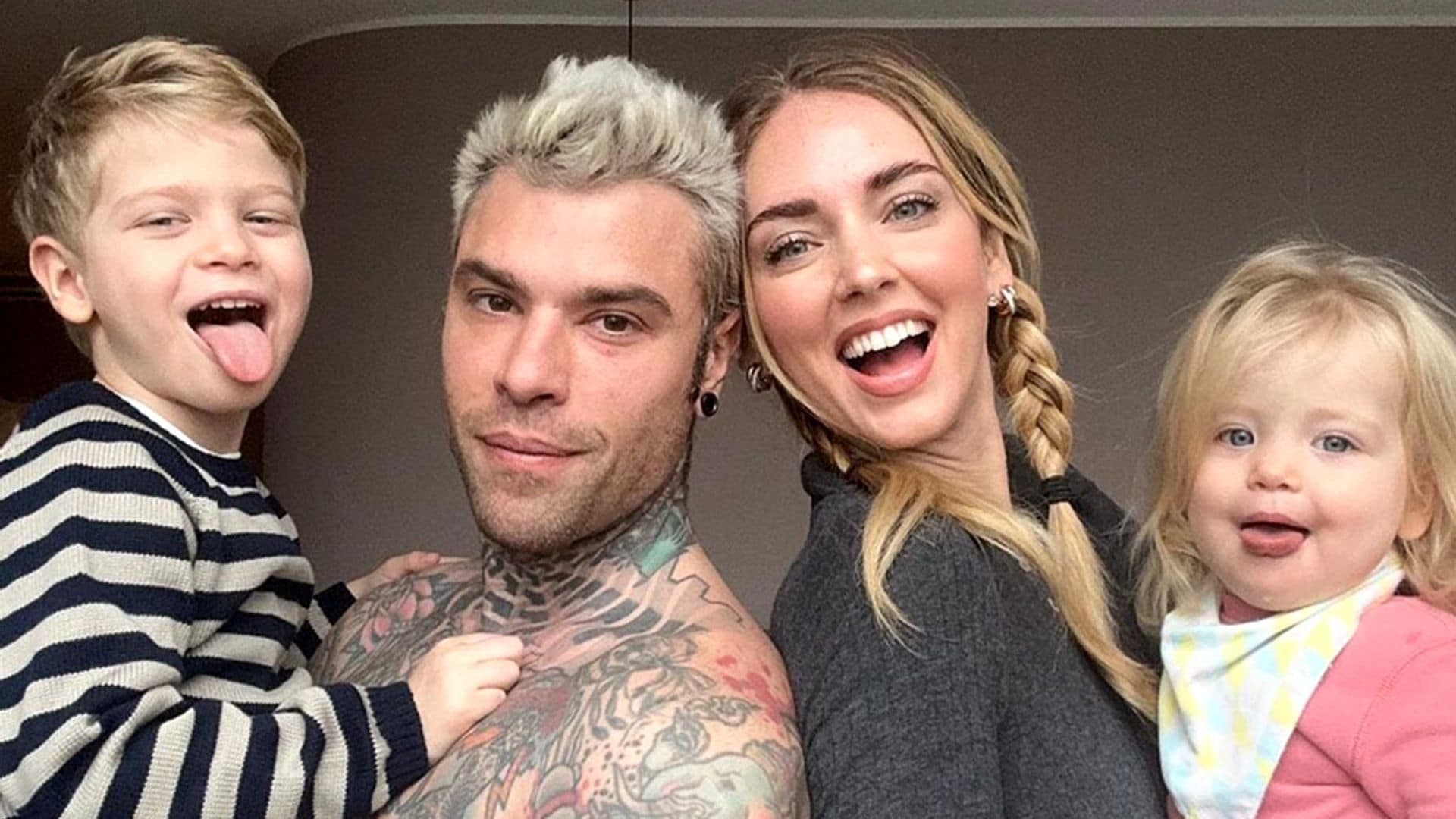 Los hijos de Chiara Ferragni y Fedez arrasan con sus adorables disfraces homenajeando a Isabel II