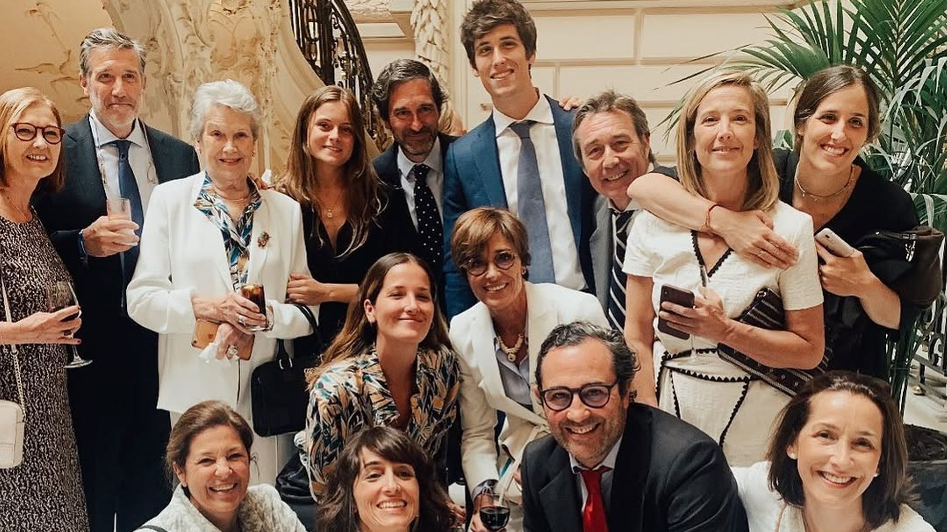 Te presentamos a la discreta y poderosa familia Aragón, ¿quién es quién en el bautizo de Pelayo?