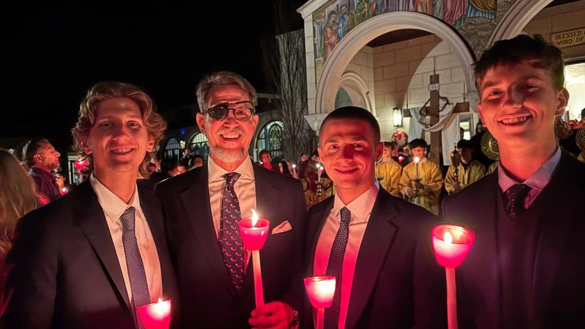 Saltan las alarmas: Pablo de Grecia sorprende con un parche en el ojo durante la Pascua ortodoxa