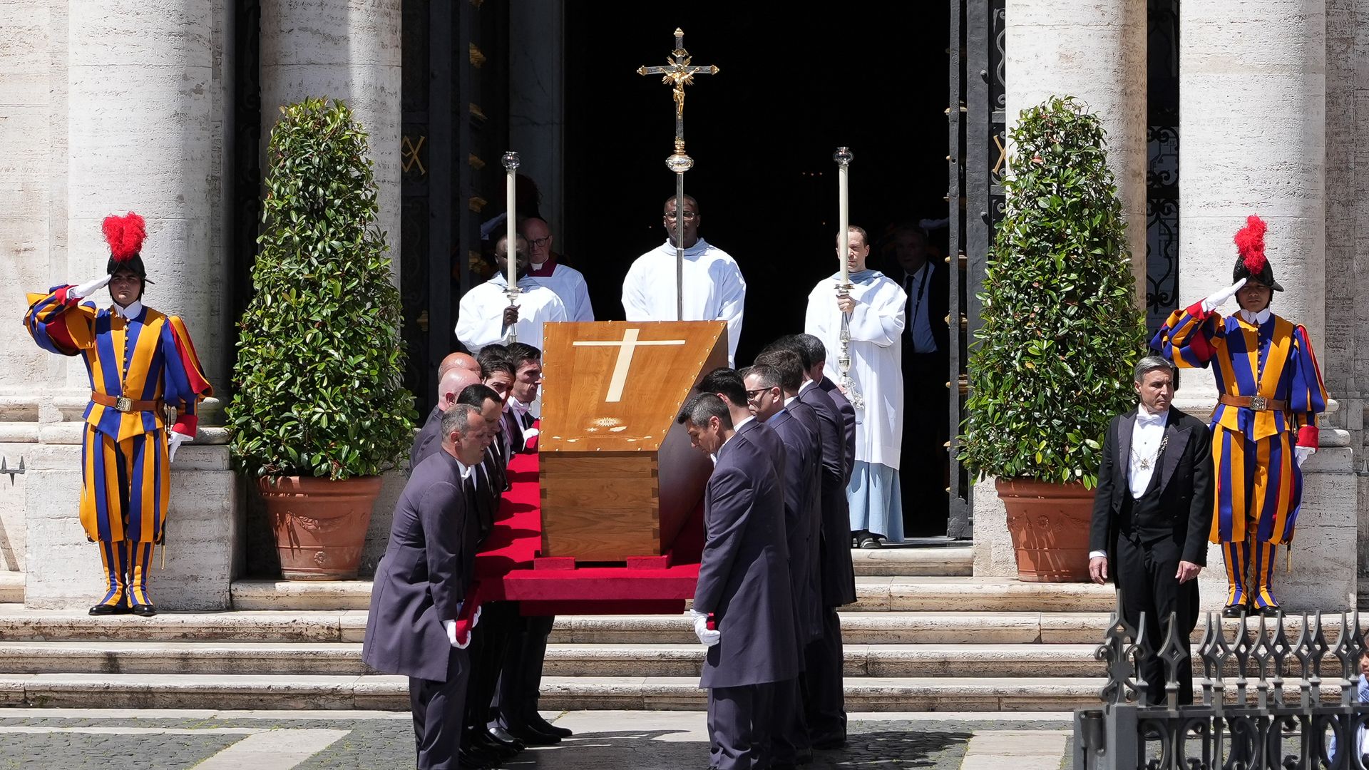 Se cumple la última voluntad del Papa Francisco; sus restos ya descansan en Santa María la Mayor