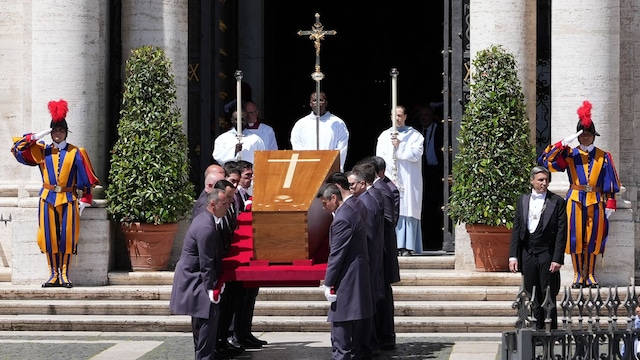 El ataúd del Papa Francisco en la Basílica de Santa María la Mayor      
