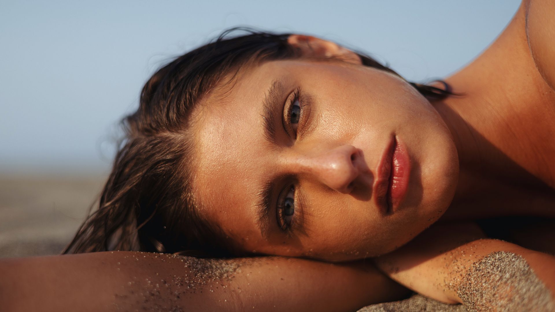 Soy experta en compras de belleza y he probado los 4 autobronceadores faciales mejor valorados