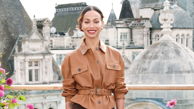 Zoe Saldaña brilla en Londres durante el photocall de 'Emilia Pérez'