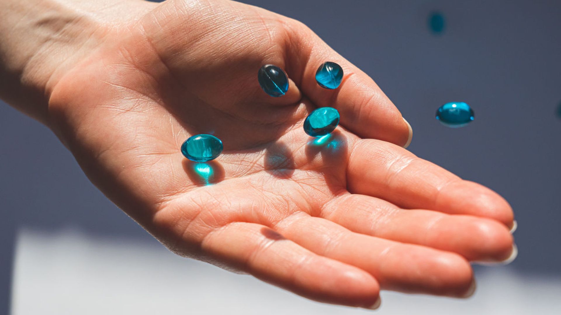 ¿Qué suplementos alimenticios debo tomar si tengo 20 años?