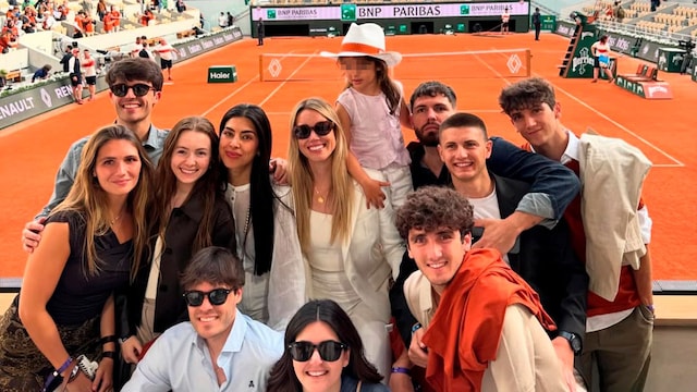 Maribel Nadal con sus primos