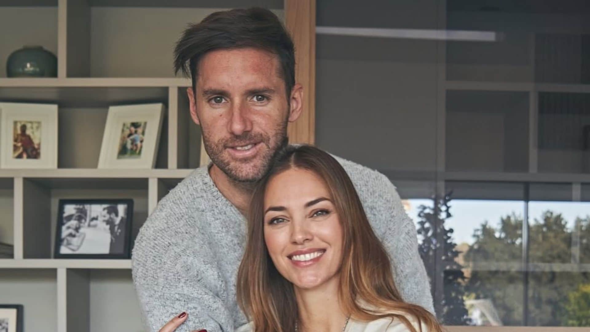 Helen Lindes y Rudy Fernández felicitan la Navidad desde su hogar rodeados de sus tres hijos