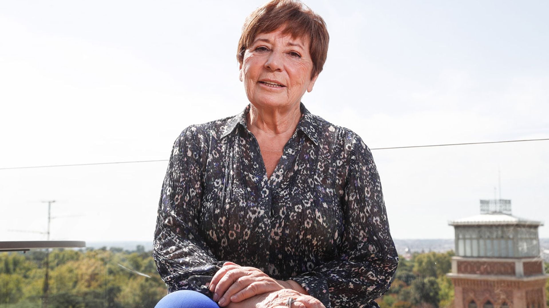 Celia Villalobos recuerda su merienda con la Reina y le lanza más de un piropo: 'El Rey es lo que es gracias a ella'