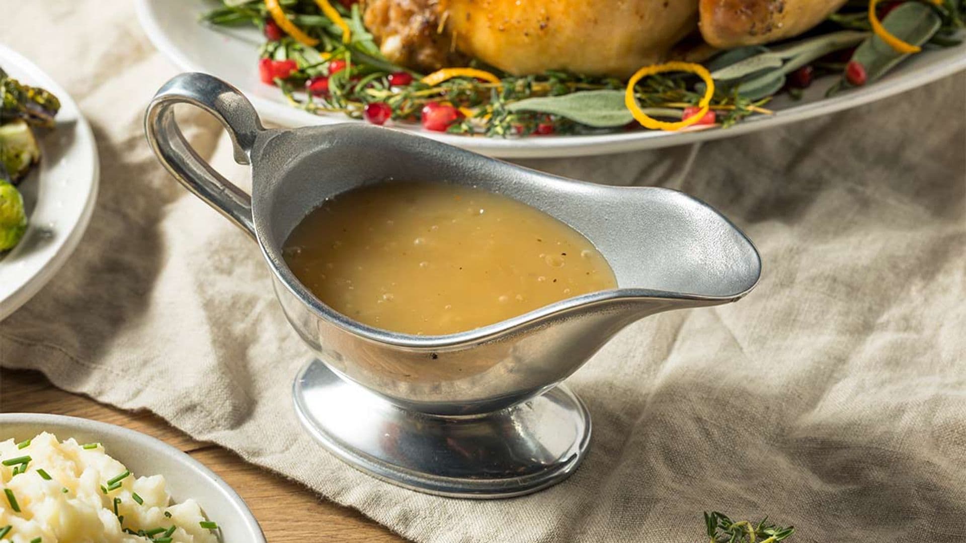 Las 10 mejores salsas para acompañar tus platos navideños de carne