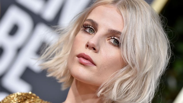lucy boynton globos oro