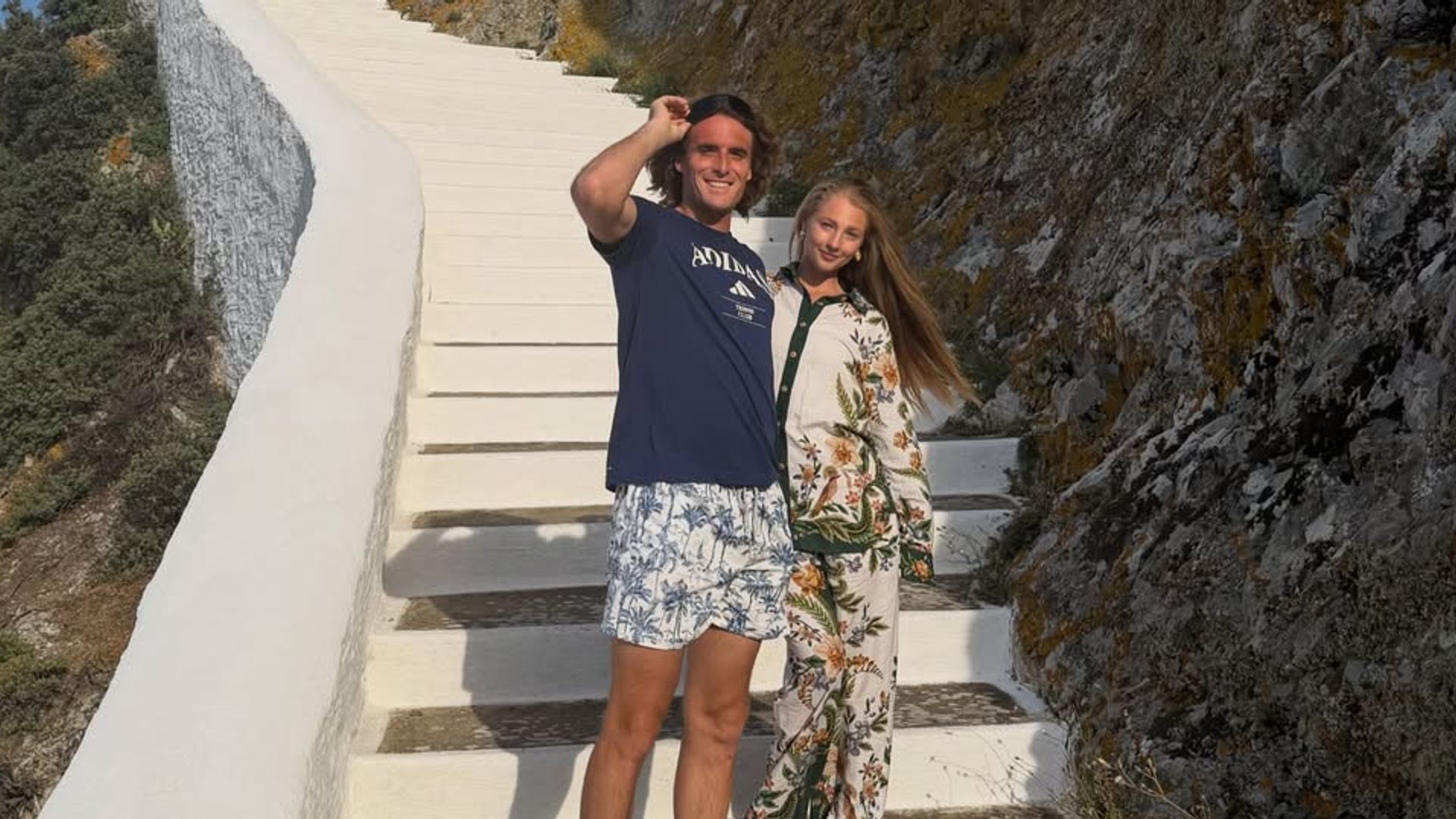 Stéfanos Tsitsipás presume de amor con su nueva no