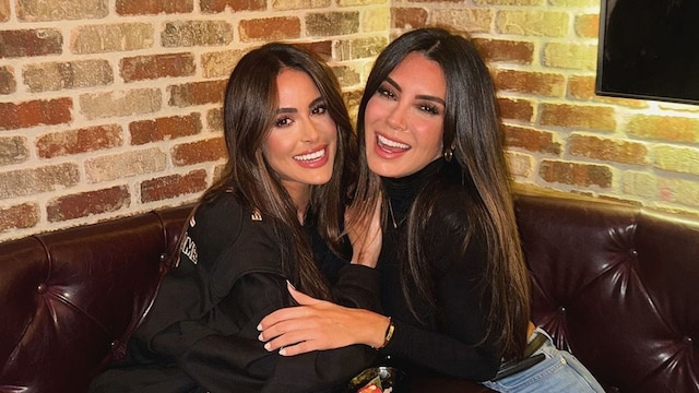 Miss Cuba 2024, Marianela Ancheta, con Elizabeth Gutiérrez 